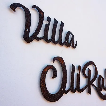 Vila Oliral *