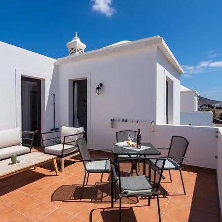 Oliral Playa Blanca